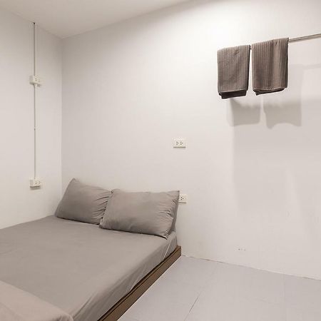 הוסטל Minimal House Patong (Adults Only) מראה חיצוני תמונה