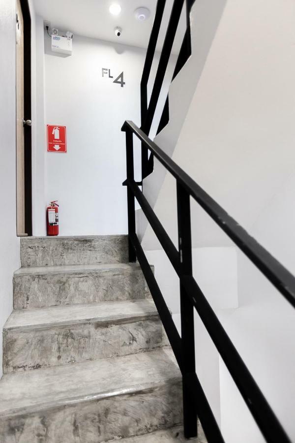 הוסטל Minimal House Patong (Adults Only) מראה חיצוני תמונה