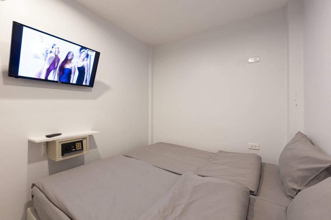 הוסטל Minimal House Patong (Adults Only) מראה חיצוני תמונה